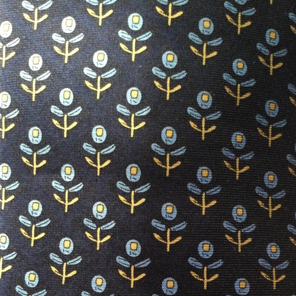 Men’s Tie - Picture 2 of 2